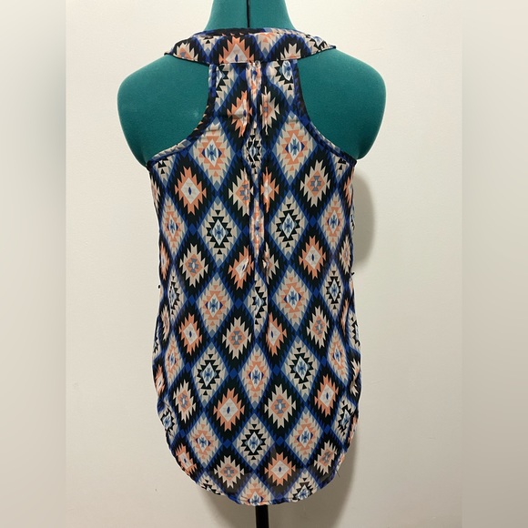 No boundaries button up sleeveless blouse tank top - Picture 3 of 9